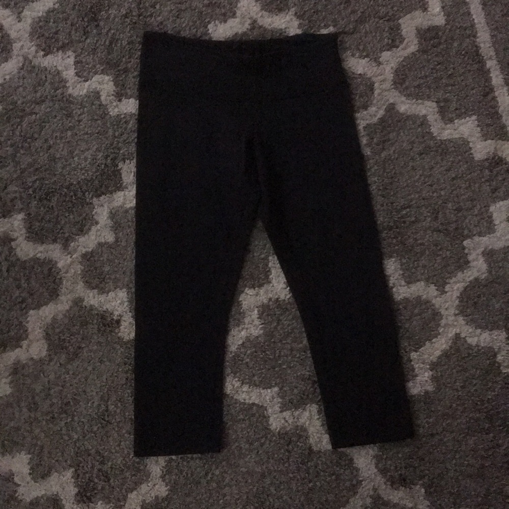Black lululemon leggings